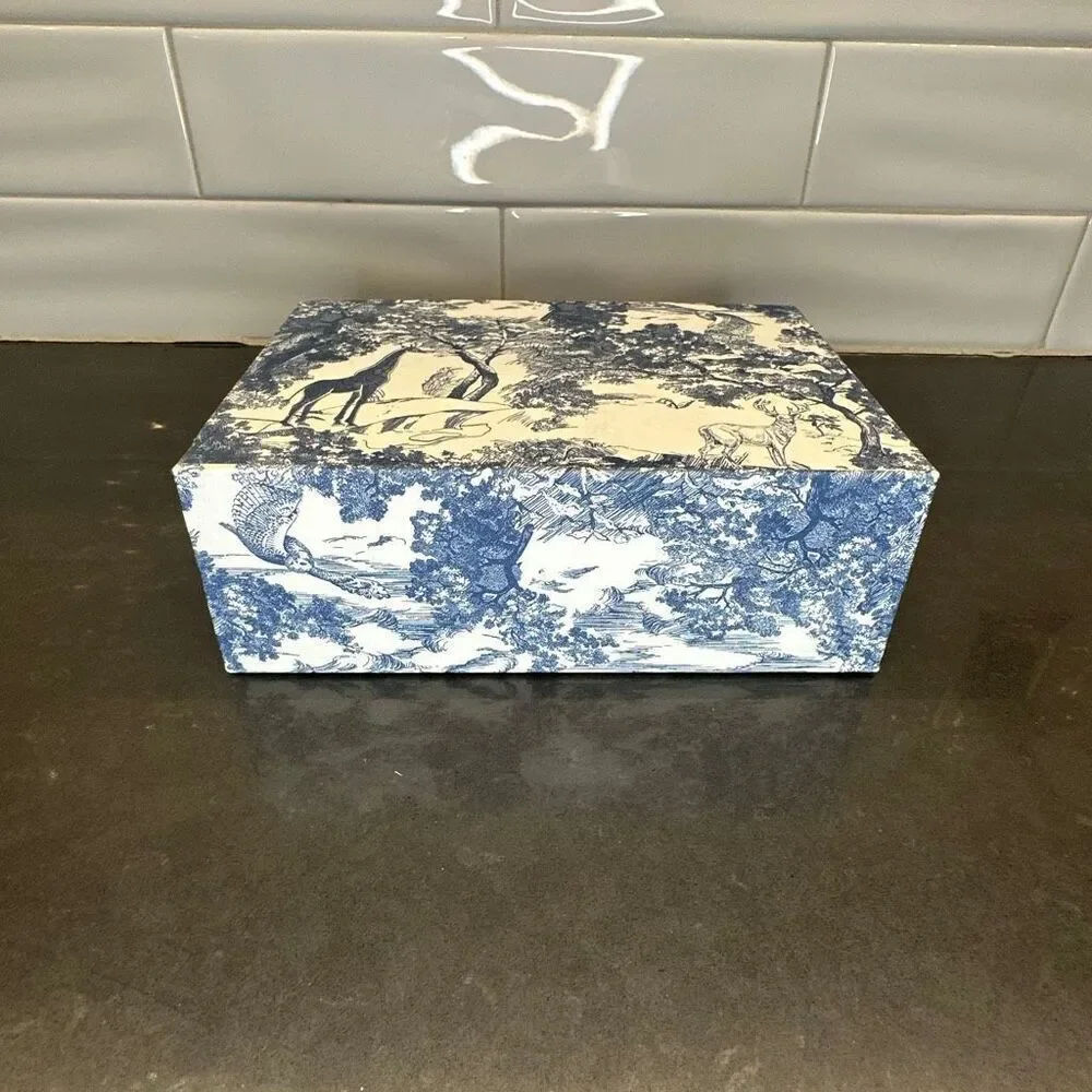 Natural Gift Box Forest Hand-painted Storage Candy Packaging Box Portable Annive